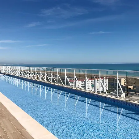 Global Properties, Con Terraza Y Vistas Al Mar شقة كانيت ذي بيرينغير