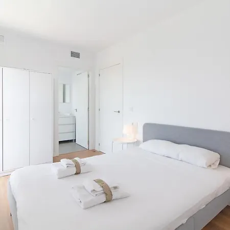Daire Global Properties, Con Terraza Y Vistas Al Mar